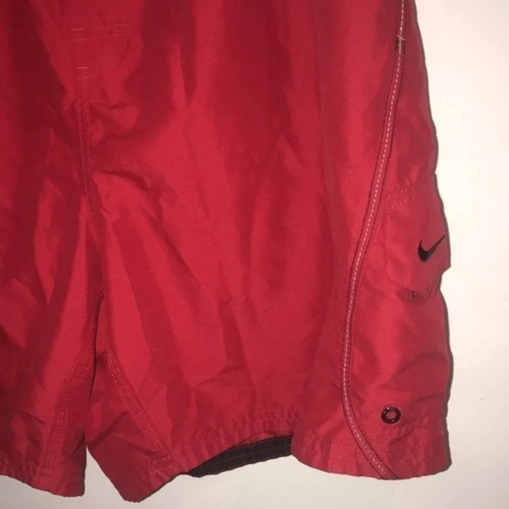 Vintage Nike Men's Quick Dry Elastic Waist Red Swim‎ Trunks Size XL